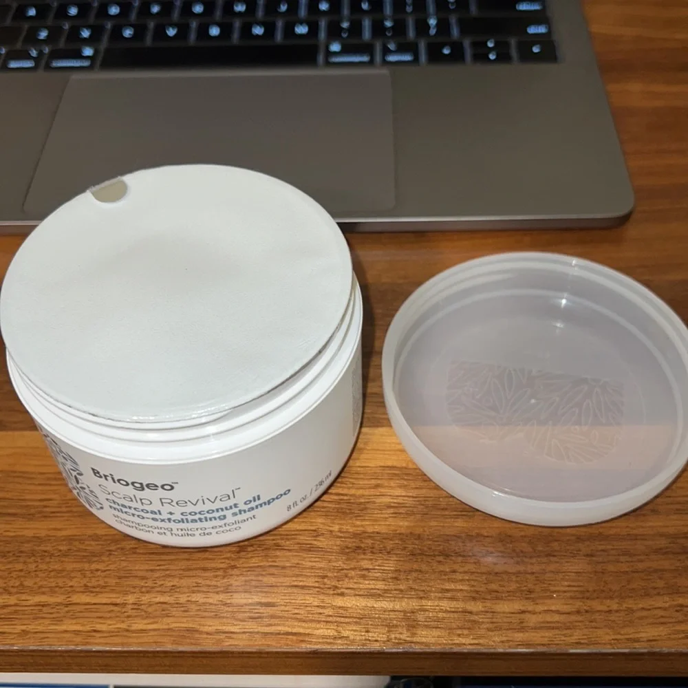 Brand new briogeo scalp revival micro exfoliating shampoo - Picture 2 of 2